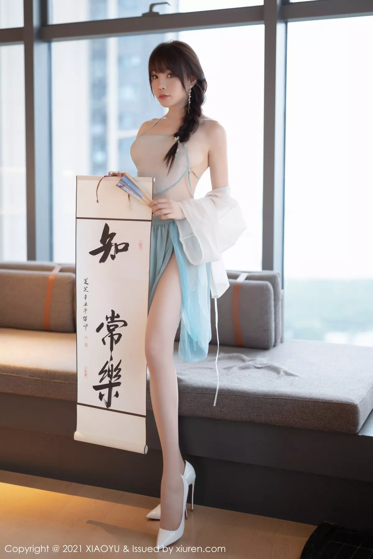 秀人集.com_[XiaoYu画语界]Vol.679_女神芝芝Booty私房古韵着装配超薄肉丝半脱露火辣身材诱惑写真95P